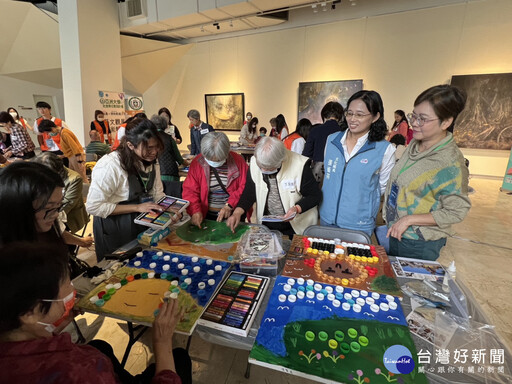 「畫出回憶與幸福」 彰化長輩美術館藝術療癒心靈