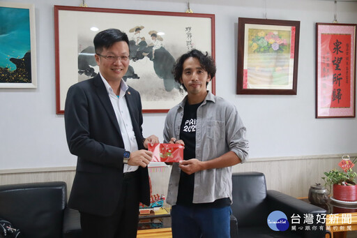 自由車選手盧紹軒全中運奪銅 投市長張嘉哲接見期許在地任教