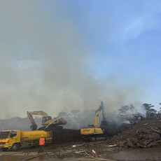 台南後壁風災廢棄物暫置區火警已控制 持續監測空氣品質