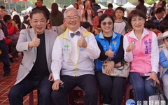 豐邑攜家扶寒冬傳愛 2025冬暖慈幼園遊會溫馨