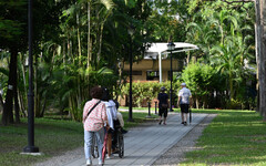 無「伴老制」社宅 恐吹熄高齡租屋族希望