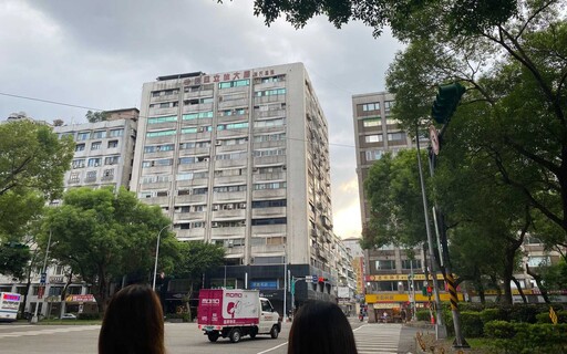2025低自備款買房必讀指南：自備10萬就能進場真的可行嗎？