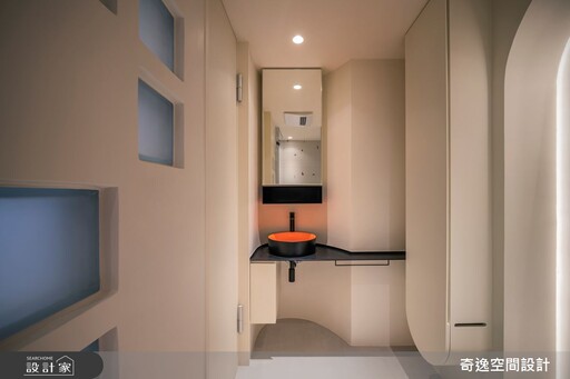 雙向沙發X弧形格局展開全面互動!台北市老屋打破空間限制重生現代輕奢宅