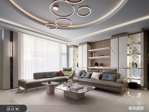 自地自建一棟透天別墅,構築三代理想的生活場景,敘寫詩意的現代療癒生活
