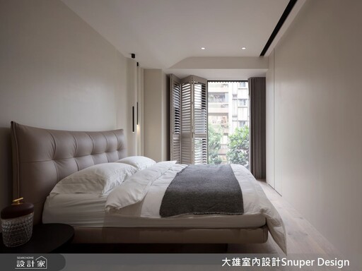 在流動的旋律中尋找情感歸宿,特殊漆與弧形給予家溫暖安定的感受