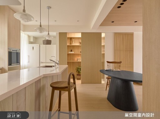 北市長型老屋捨棄系統櫃,擺脫格局框架!在高彈性佈局中品味無邊界的浪漫