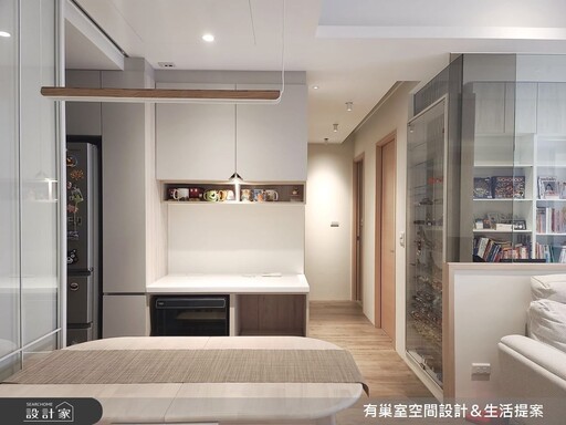25坪暖心北歐宅,半玻璃隔間多功能書房兼客房,舒適與實用兼具的三口之家生活提案
