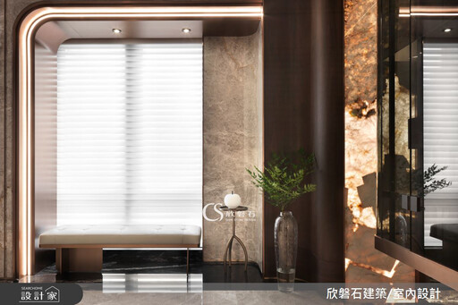 從毛胚到藝術，讓光影與工藝的對話！玄關優雅迎賓、透光奢石過道，打造承載情感的精緻豪邸