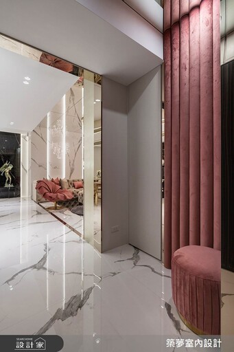 獨到『活文化』深刻洞見，讓空間的層次對話，創造三代同堂女性的豪宅藝術