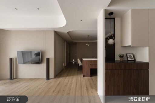 寵物宅設計新典範！32 坪新古屋融入寵物設計，實踐親子與貓咪共生日常