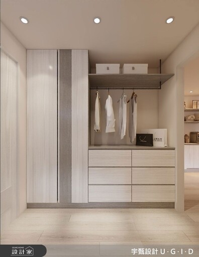 15 坪規劃兩房零壓迫!懸浮收納和二進式設計,光感放大術建構空間感與機能兼具的現代小宅