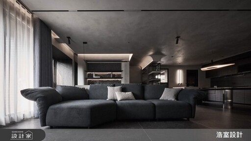 全然沉浸放鬆！深邃灰調現代宅化身靜謐洞穴，打造忘記煩惱的精神時光屋！