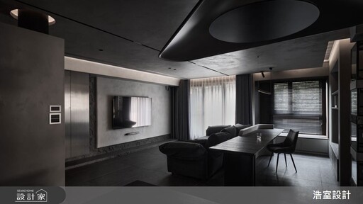 全然沉浸放鬆！深邃灰調現代宅化身靜謐洞穴，打造忘記煩惱的精神時光屋！