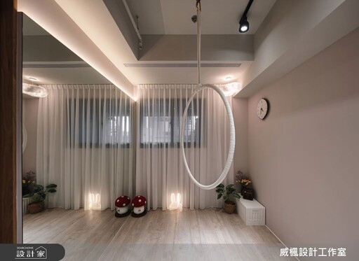 柔光裡的侘寂日常，25坪弧線宅，讓生活緩下來的灰色詩篇