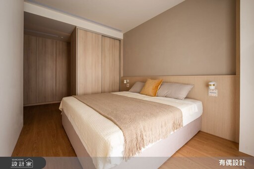 35 坪新成屋的溫柔宣言！安全圓角設計 X 玄關旋轉鞋架，四房變出三倍儲藏量打造療癒現代混搭宅