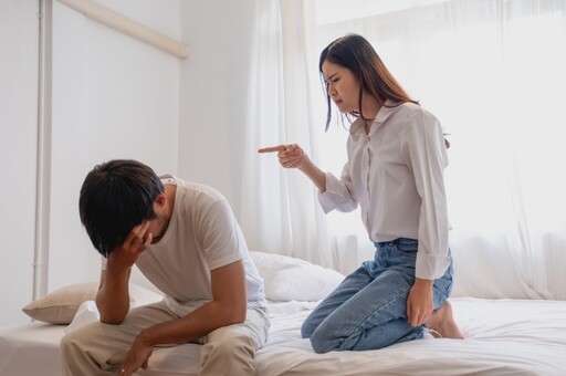 不經意間脫口而出5句話 讓愛情的小船說翻就翻