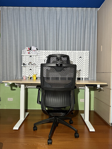 久坐依然舒適！Power Master 亞碩 GM37 標準版人體工學網椅開箱使用分享