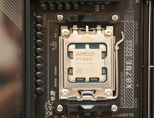 技嘉 X870E AORUS MASTER 主機板開箱評測分享：給你最強戰鬥力的 AMD 平台