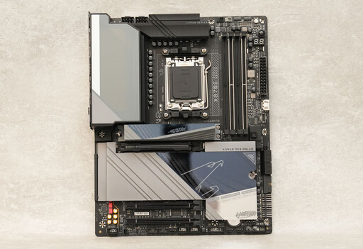 技嘉 X870E AORUS MASTER 主機板開箱評測分享：給你最強戰鬥力的 AMD 平台