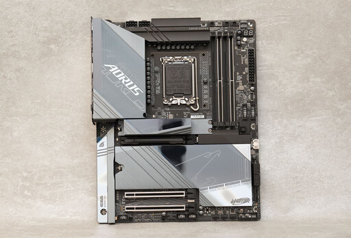 技嘉 Z890 AORUS MASTER 主機板開箱+Intel Core Ultra 9 285K評測分享：超多DIY友善設計且用料扎實效能突出！