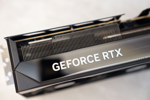 技嘉AORUS GeForce RTX 5080 MASTER 16G顯示卡開箱評測分享：搶「鮮」體驗DLSS4等新技術+料好實在效能優異！