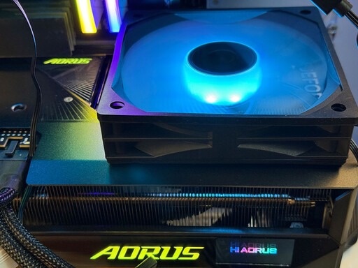 技嘉AORUS GeForce RTX 5080 MASTER 16G顯示卡開箱評測分享：搶「鮮」體驗DLSS4等新技術+料好實在效能優異！