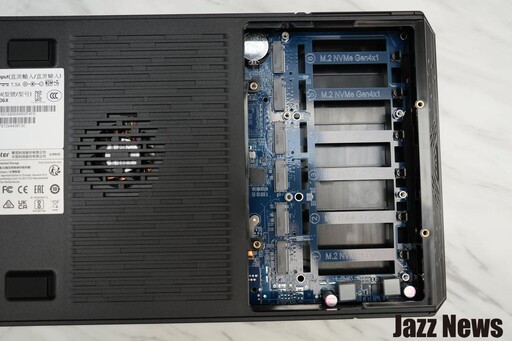聽無損音樂或備高速份資料兩相宜！擁有六組M.2 SSD 的華芸FS6806X NAS開箱評測分享
