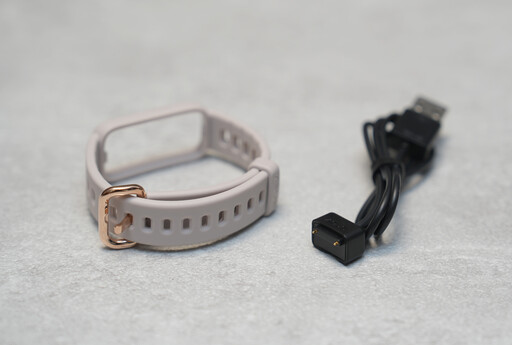 華碩VivoWatch 6 AERO健康手環開箱使用分享：能即時量測血壓！