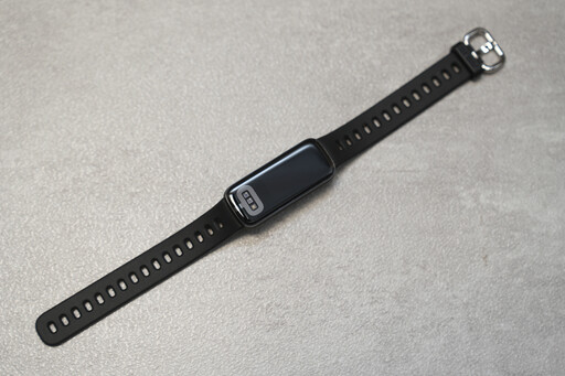 華碩VivoWatch 6 AERO健康手環開箱使用分享：能即時量測血壓！
