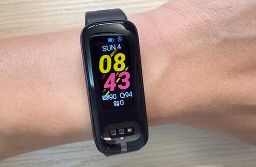 華碩VivoWatch 6 AERO健康手環開箱使用分享：能即時量測血壓！