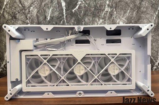 能左右開弓隨心所欲展示零組件！MONTECH HS01 PRO電腦機殼開箱介紹：較傳統結構提升約 10% 散熱效能