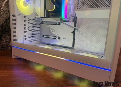 能左右開弓隨心所欲展示零組件！MONTECH HS01 PRO電腦機殼開箱介紹：較傳統結構提升約 10% 散熱效能