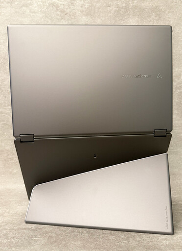 華碩ZenScreen Duo OLED MQ149CD可攜式雙螢幕開箱評測：高畫質與豐富的使用模式為創作效率大加分！