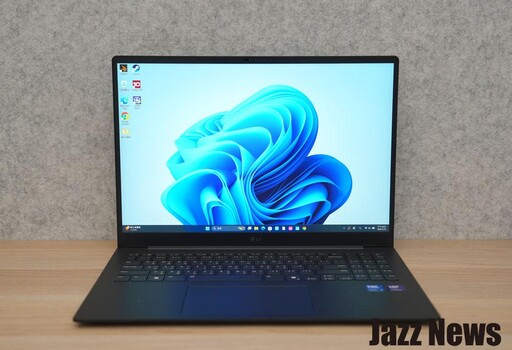 LG gram Pro 16吋極致輕薄AI筆電開箱評測：搭載Intel Ultra 9強大效能與AI功能令人驚艷！螢幕與鍵盤舒適度超加分