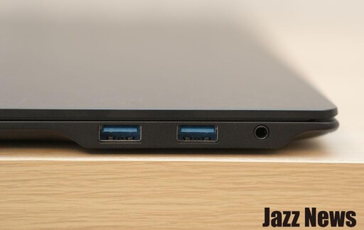 LG gram Pro 16吋極致輕薄AI筆電開箱評測：搭載Intel Ultra 9強大效能與AI功能令人驚艷！螢幕與鍵盤舒適度超加分