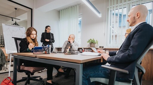 領導力新世代：從強硬到平衡的轉型之路