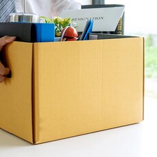 AI 裁員潮威脅基層 企業恐自斷人才發展