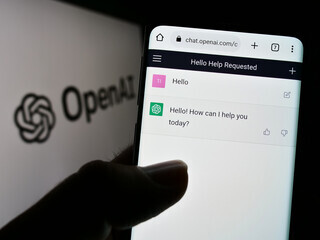 OpenAI急轉彎！宣布奧特曼回鍋擔任執行長