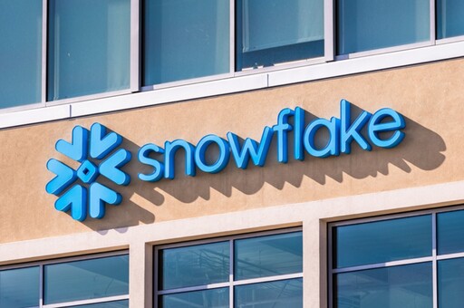 聯準會降息政策恐引發資金出逃 Snowflake全球AI供應鏈創新佈局