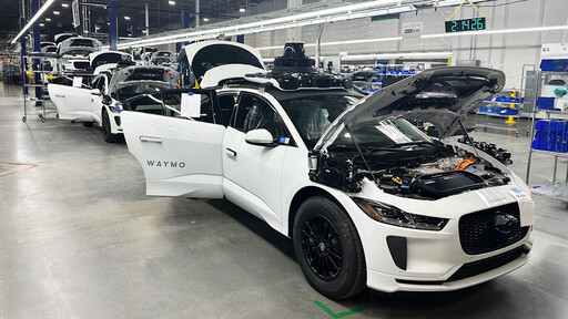 Waymo擴大無人計程車隊！啟動亞利桑那新廠、明年產量倍增