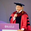 創業不忘回饋母校 「半導體封測先驅」蔡進步獲頒清華名譽博士