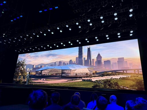 COMPUTEX 2025／黃仁勳現身美超微主題演講 梁見後讚他是AI天才