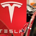特斯拉車主必看！iPhone充電即時動態上線 畫面鎖定也一目瞭然
