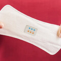 創新穿戴式裝置MenstruAI 首創可用經血檢測重要健康指標