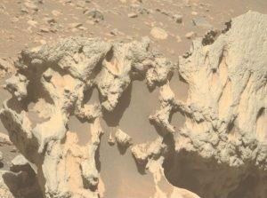 沉默多年後的大突破!毅力號發現疑似隕石 或改寫火星地質線索