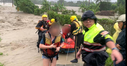 八掌溪溢堤驚魂！台南後壁區民宅淹水 消防緊急救援4人脫困
