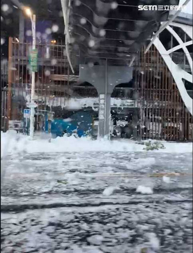 屏東多處淹水 停車場「大雪紛飛」畫面曝！真相揭曉