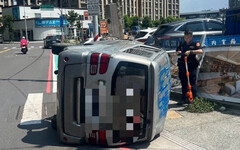 太誇張！ 貨車司機酒駕上路釀禍 轉彎開到翻車慘遭法辦