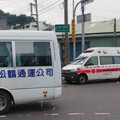 台中校車再現悲劇！校車撞電動二輪車 74歲老婦頭部重創身亡