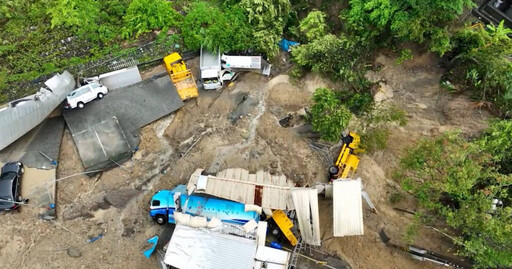 基隆大雨釀驚悚走山！環保局倉庫崩毀、民宅懸空 現場空拍畫面曝光